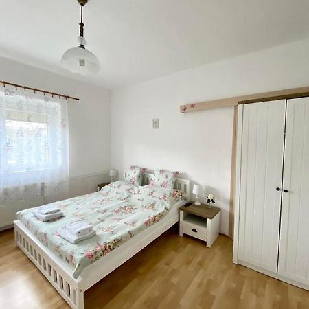 Apartman Marketa Apartment Bystrice  Luaran gambar